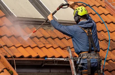 Démoussage et hydrofuge de toiture à Colleville